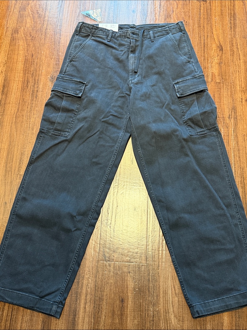 Uniqlo Men's Cargo Pants in Black - size Large